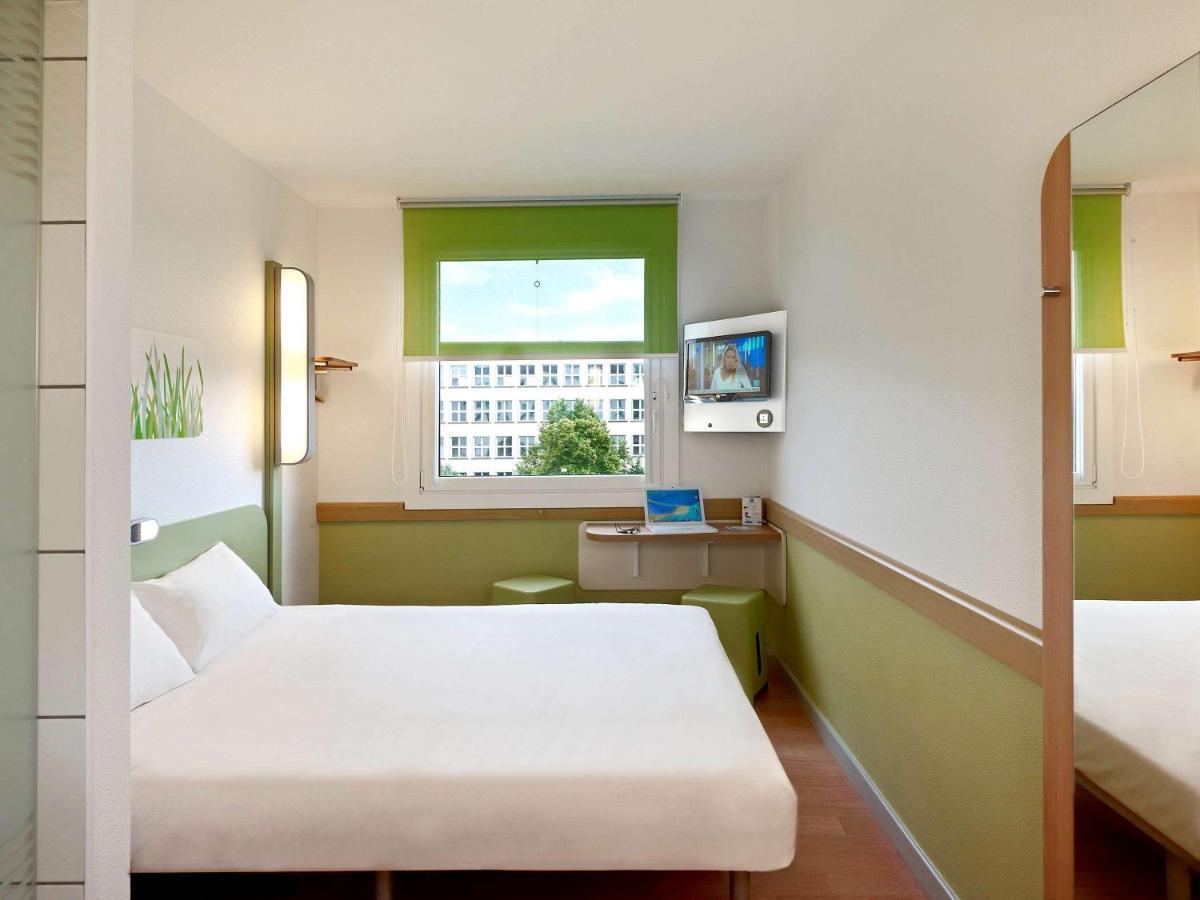 Ibis Budget Warszawa Reduta Exterior foto