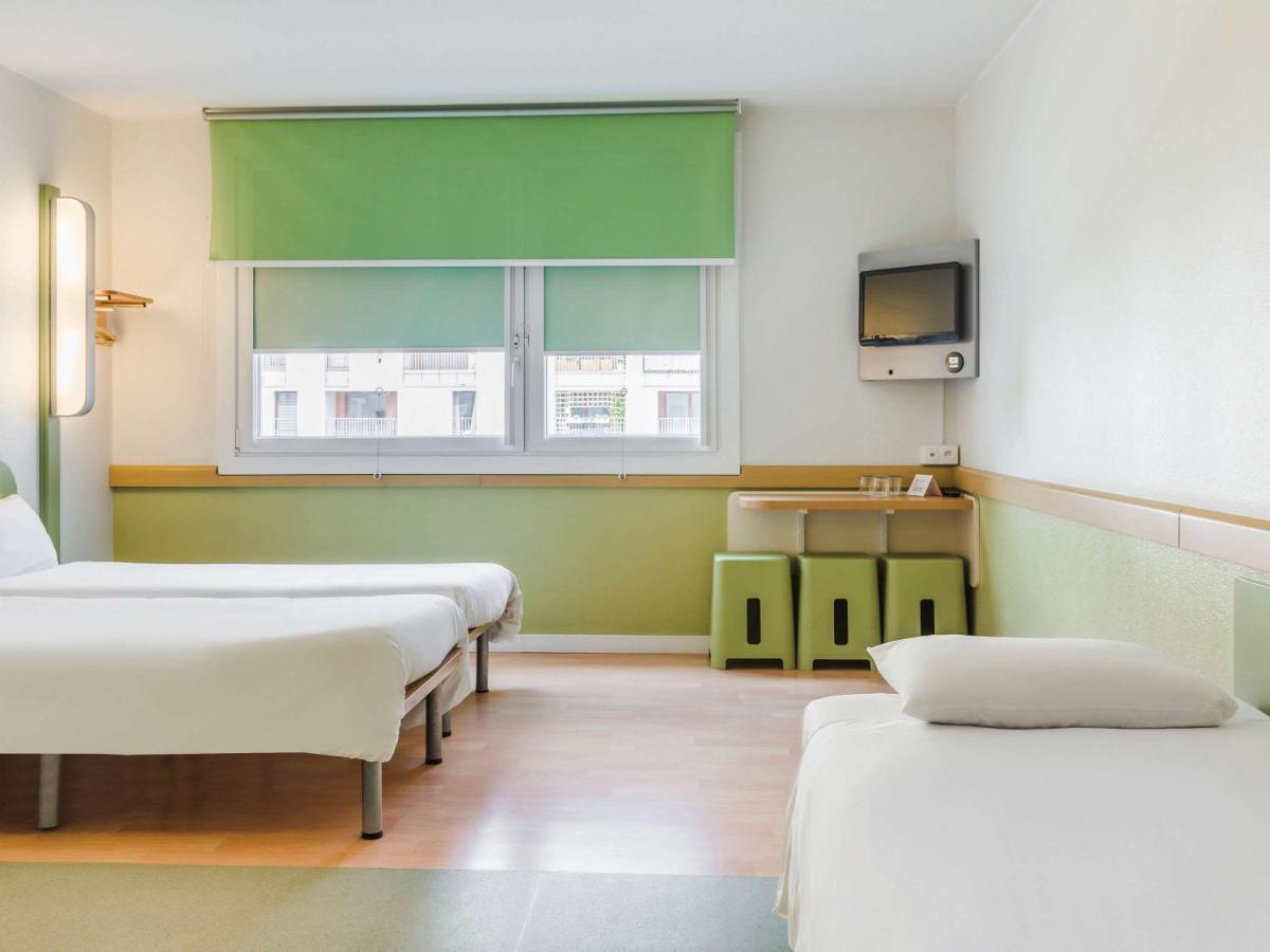 Ibis Budget Warszawa Reduta Exterior foto